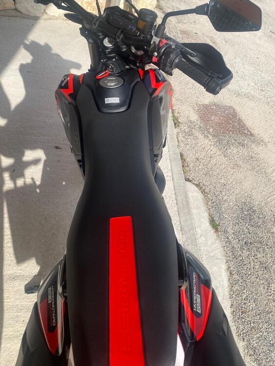 Ducati Hypermotard 698 Mono RVE (2024 - 25) (4)