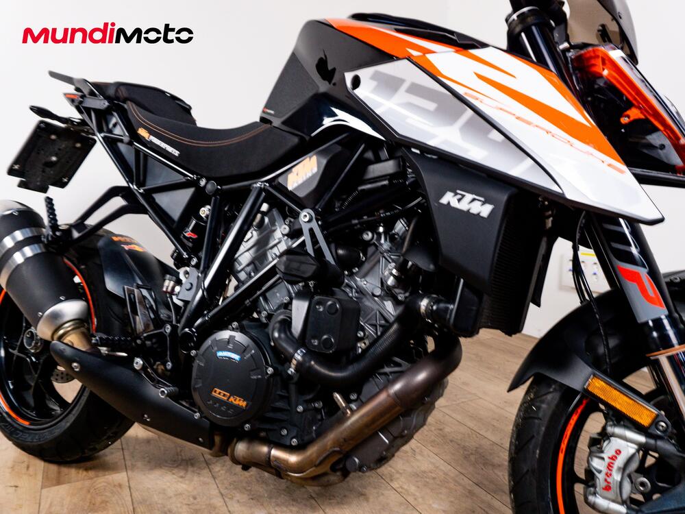 KTM 1290 Super Duke R ABS (2014 - 16) (5)