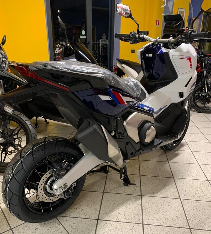 Honda X-ADV 750 Special Edition (2026) (2)
