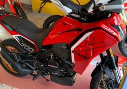 Moto Morini X-Cape 700 Gold Edition (2025) nuova