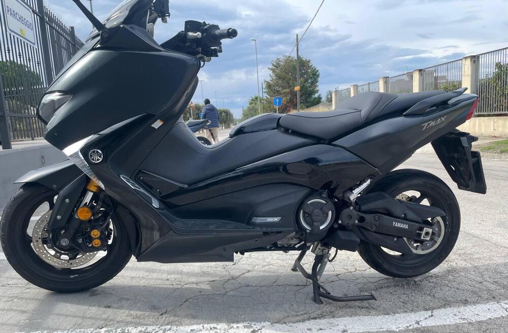 Yamaha T-Max 530 SX (2017 - 19) (2)