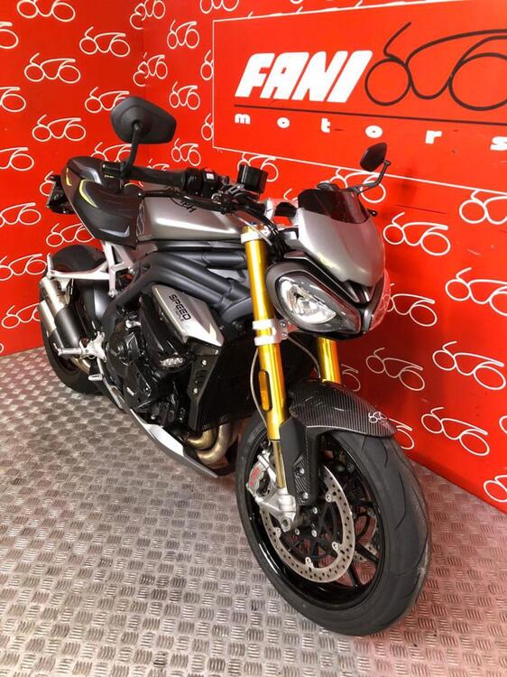 Triumph Speed Triple 1200 RR (2022 - 25) (2)