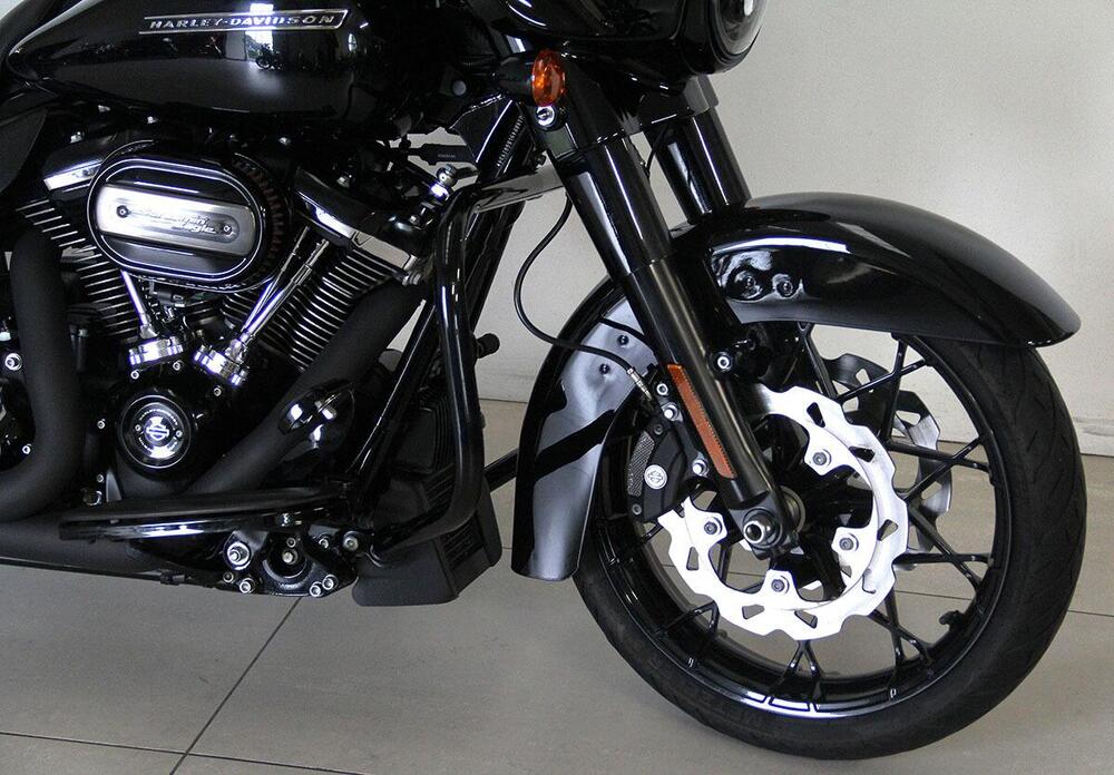 Harley-Davidson 114 Street Glide Special (2019 - 20) - FLHXS (2)