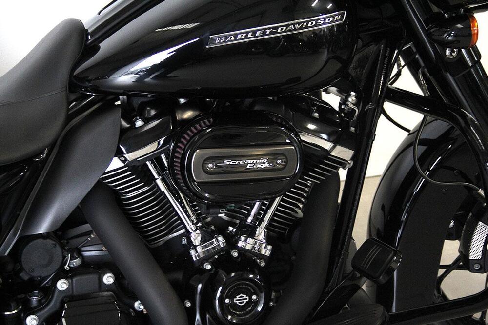 Harley-Davidson 114 Street Glide Special (2019 - 20) - FLHXS (4)