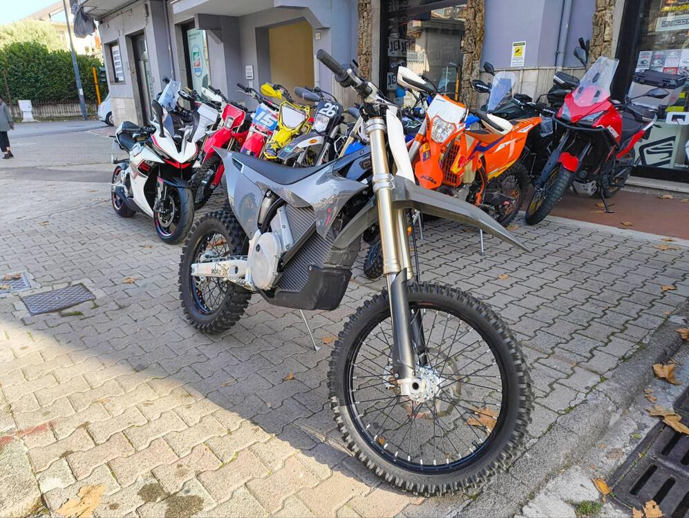 Stark Future Varg MX (2024 - 25) (4)