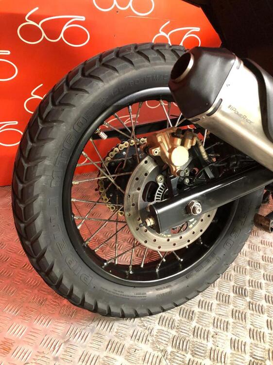 Royal Enfield Himalayan 411 (2021 - 24) (5)