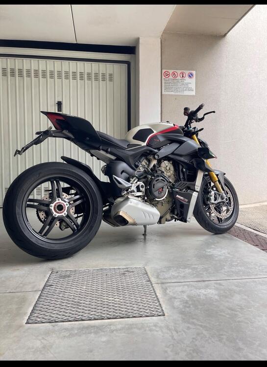 Ducati Streetfighter V4 1100 SP (2022)