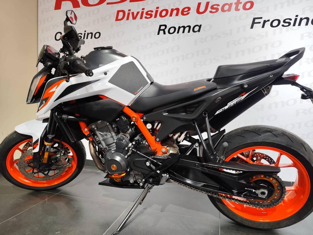 KTM 890 Duke R (2021) (3)