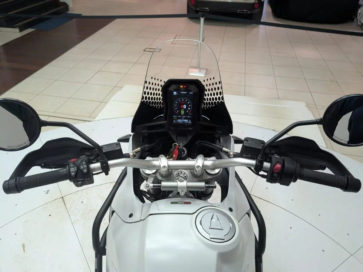 Ducati DesertX Discovery (2025) (15)