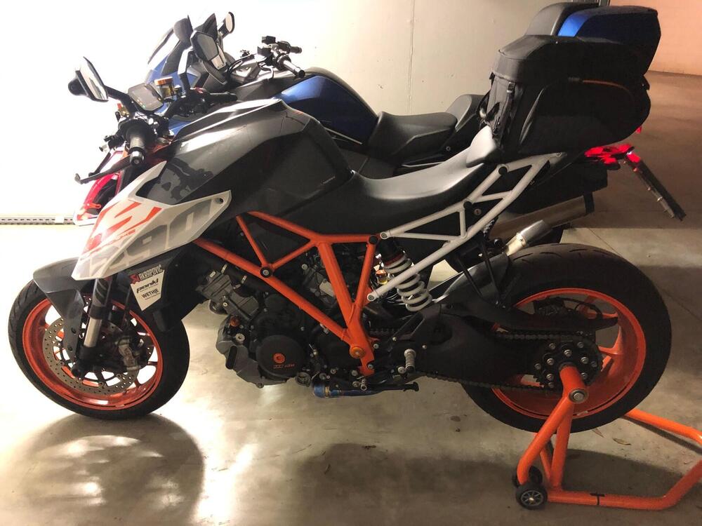 KTM 1290 Super Duke R (2019)