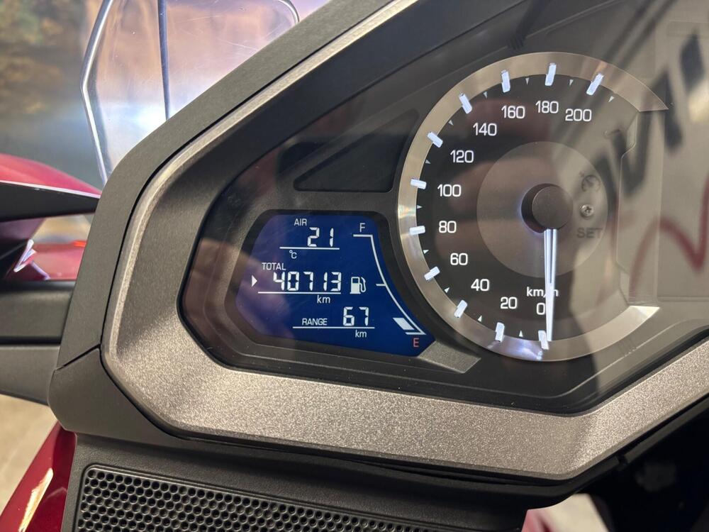 Honda GL 1800 Gold Wing Tour DTC (2018 - 20) (3)