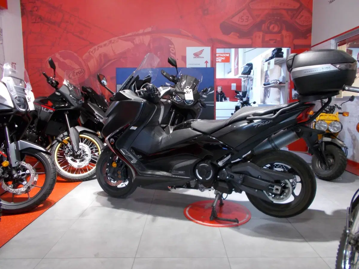 Yamaha T-Max 530 SX (2017 - 19) (5)