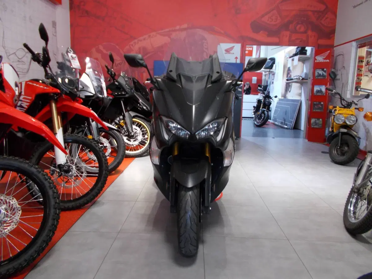 Yamaha T-Max 530 SX (2017 - 19) (6)
