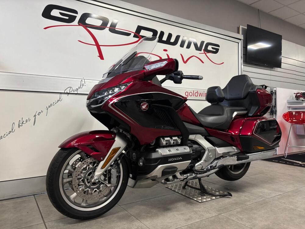 Honda GL 1800 Gold Wing Tour DTC (2018 - 20) (2)