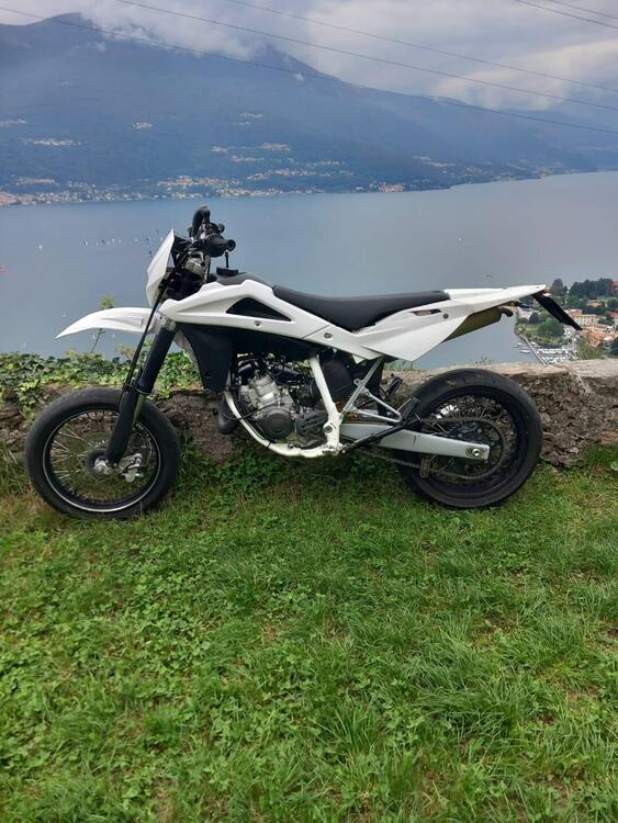 Husqvarna SMS 125 4 (2010 - 12)