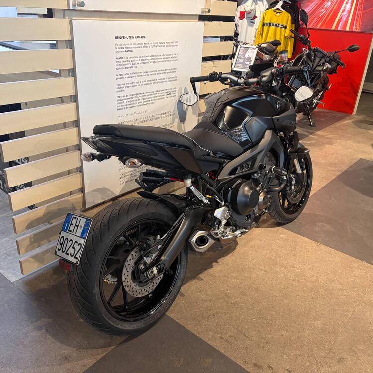 Yamaha MT-09 (2017 - 20) (5)