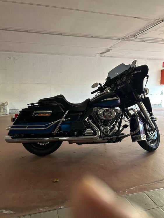 Harley-Davidson 1690 Electra Glide Ultra Limited (2010 - 13) - FLHTK (2)