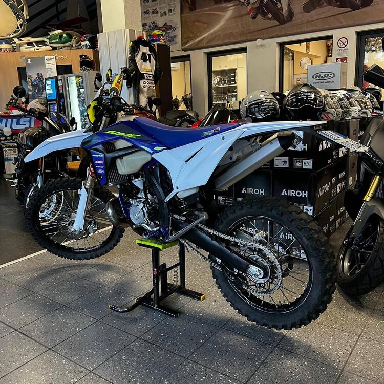 Sherco 250 SE Factory (2023) (3)