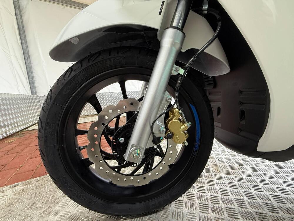 Piaggio Medley 125 S (2025) (2)