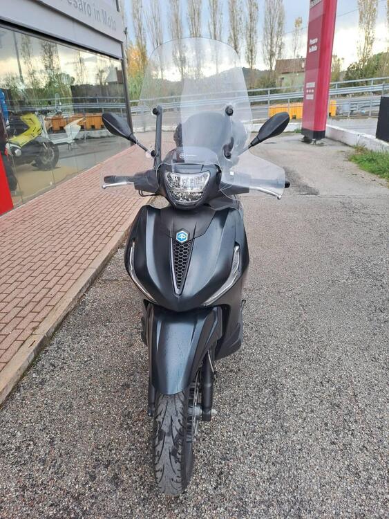 Piaggio Beverly 400 S ABS-ASR (2021 - 24) (2)