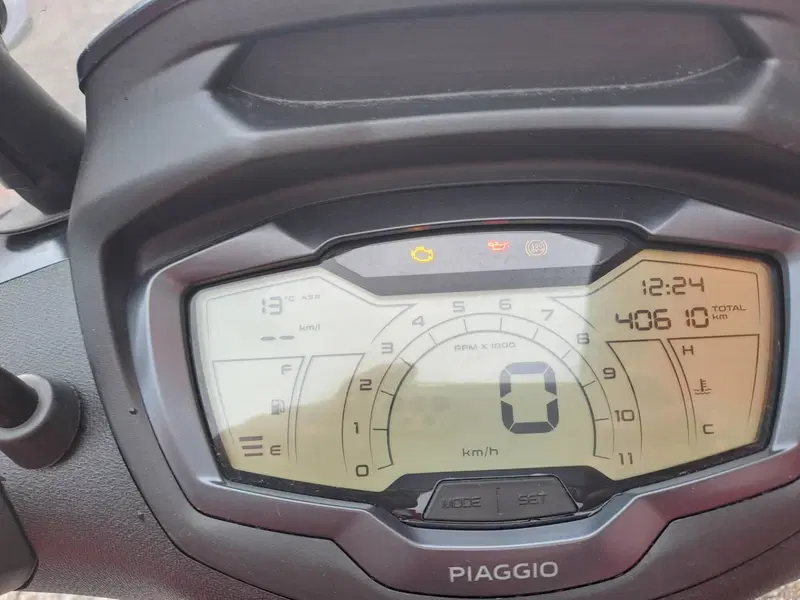 Piaggio Beverly 400 S ABS-ASR (2021 - 24) (4)