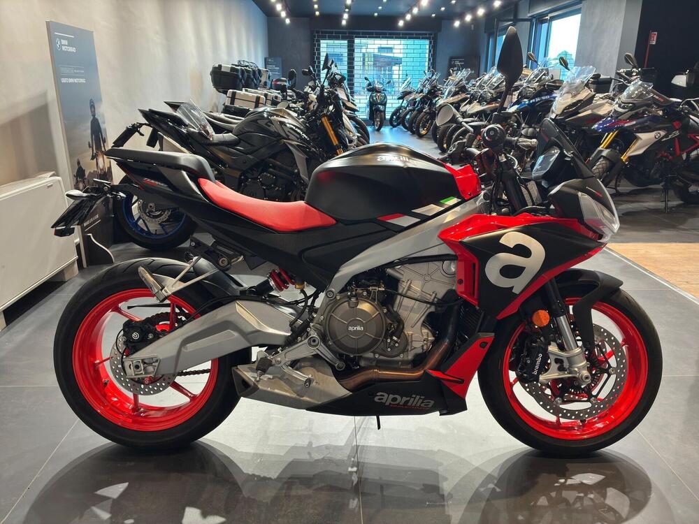 Aprilia Tuono 660 (2021 - 25) (2)
