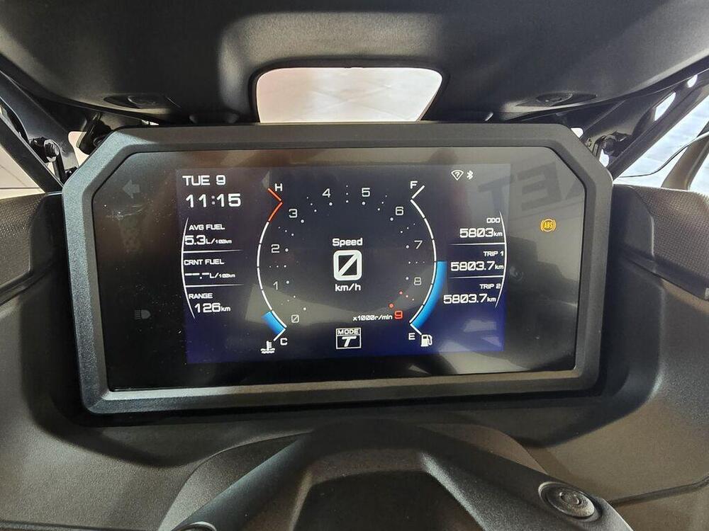 Yamaha T-Max 560 (2022 - 24) (5)