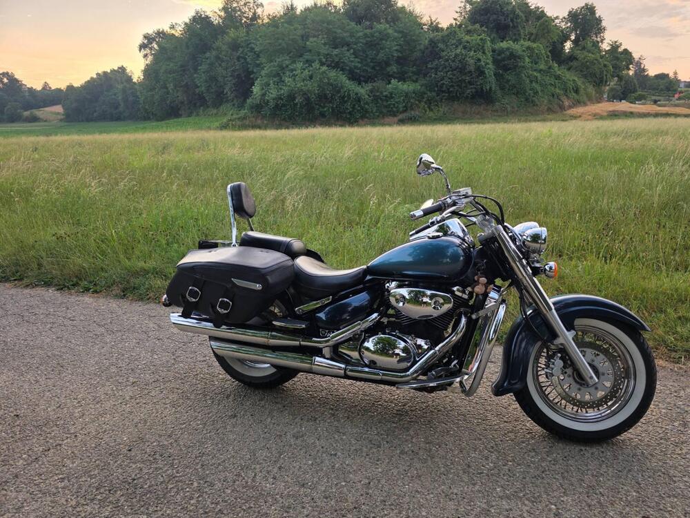 Suzuki VL 800 Intruder Volusia (2000 - 04)