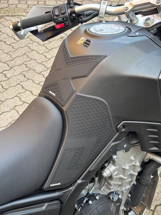 Kove 800X Pro (2024 - 26) (4)