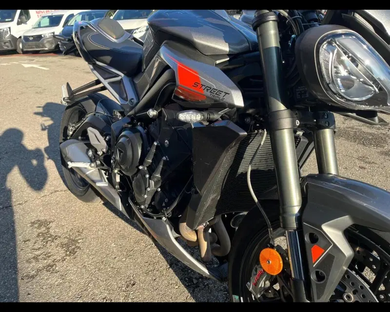 Triumph Street Triple 765 RS (2023 - 26) (10)