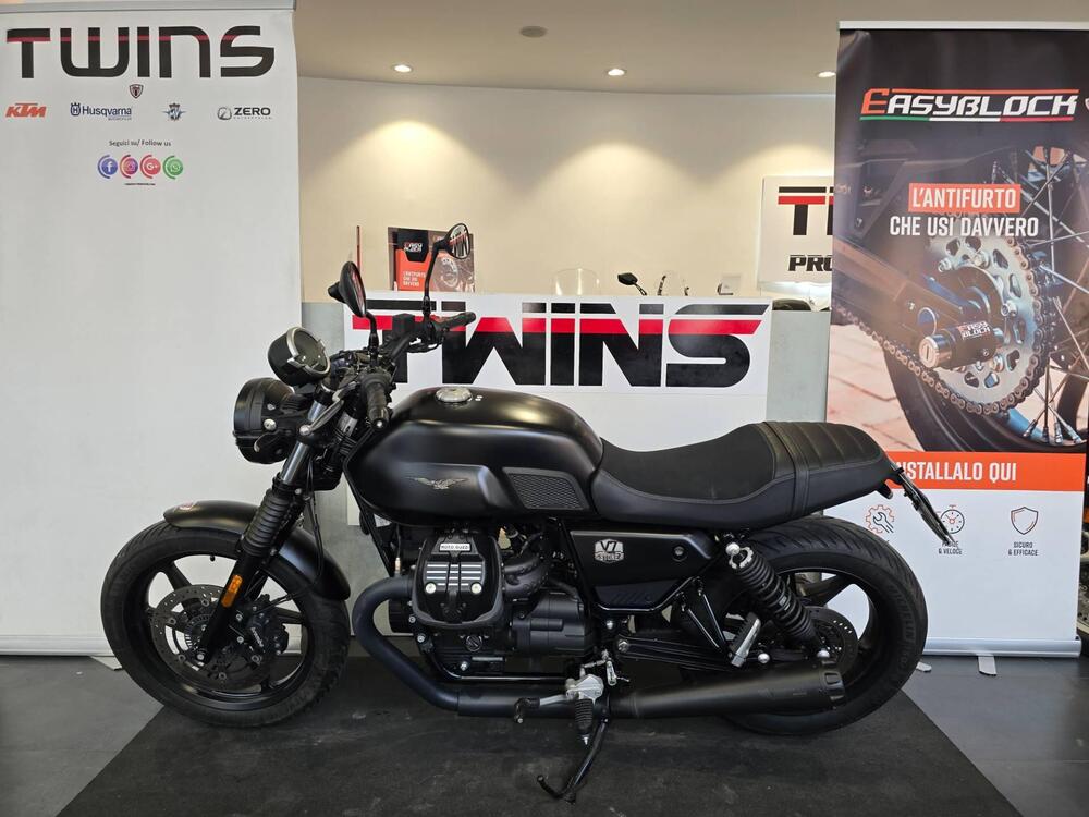 Moto Guzzi V7 Stone (2021 - 24) (5)