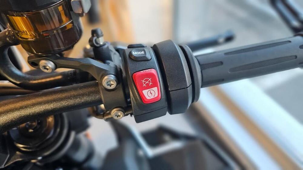 Bmw M 1000 R (2025) (4)