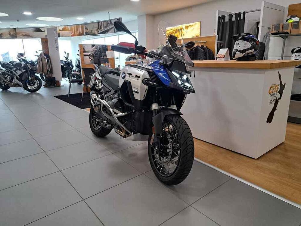 Bmw R 1300 GS Adventure Trophy (2025) (2)