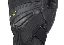 Guanti moto pelle e tessuto Macna Exile RTX nero