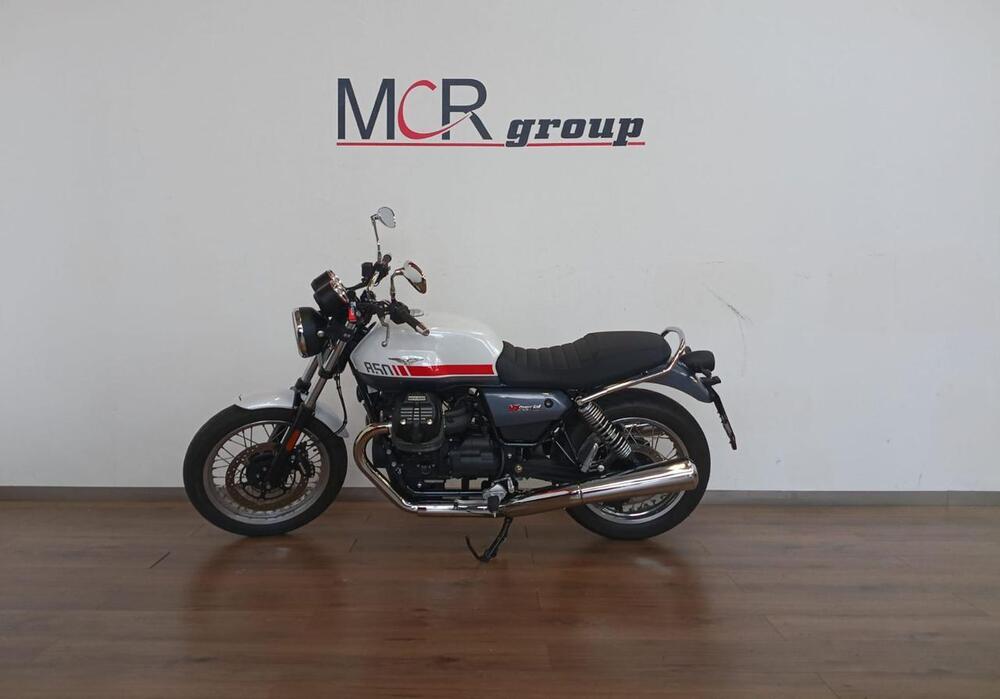 Moto Guzzi V7 Special (2021 - 24) (2)