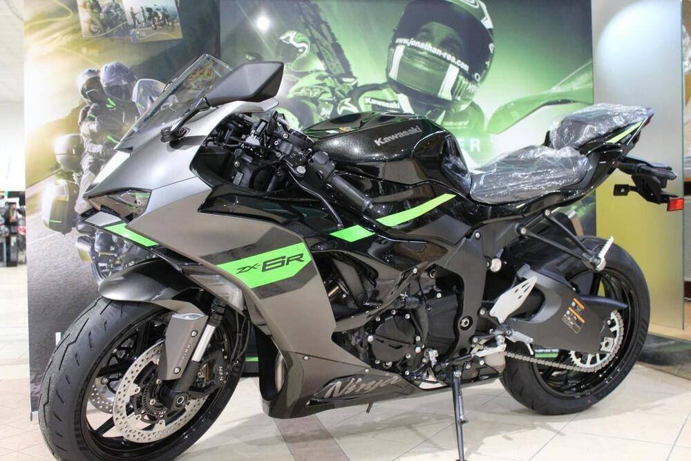 Kawasaki Ninja 636 ZX-6R (2024 - 26) (3)