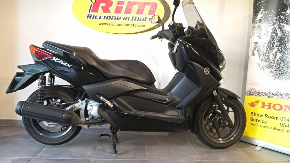 Yamaha X-Max 250 (2014 - 16) (2)