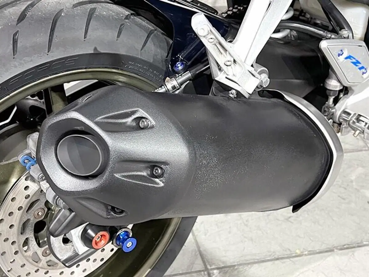 Yamaha FZ1 Fazer (2006 - 16) (3)