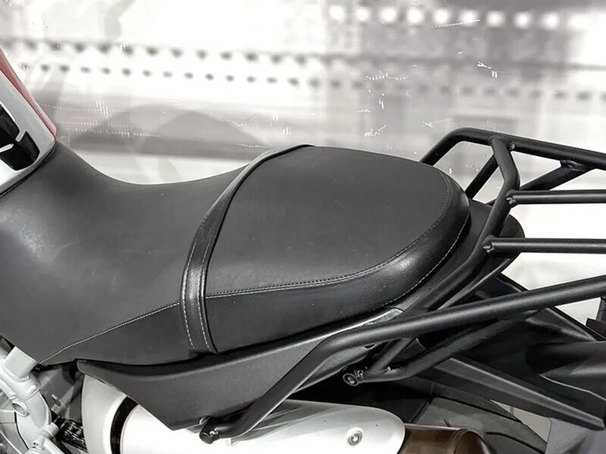 Moto Morini 9 1/2 (2006 - 13) (4)