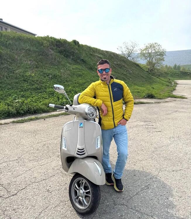 Vespa GTS 300 Super Hpe (2021 - 22)
