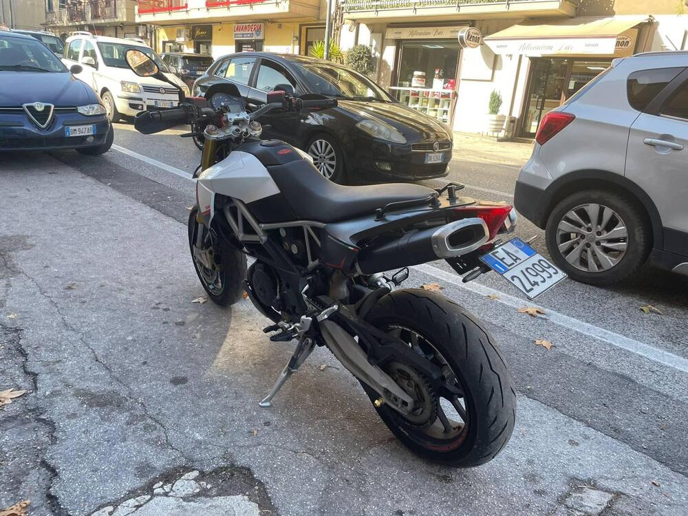 Aprilia Dorsoduro 750 ABS (2009 - 17) (4)