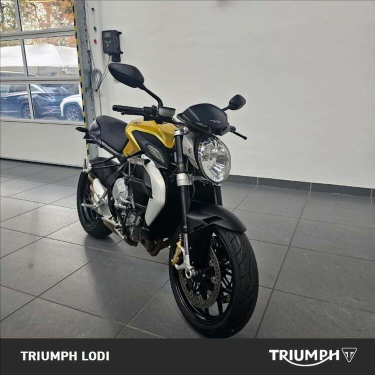 MV Agusta Brutale 675 (2011 - 15) (2)