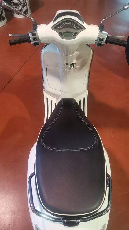 Vespa Sprint 50 4T 3V (2014 - 17) (3)