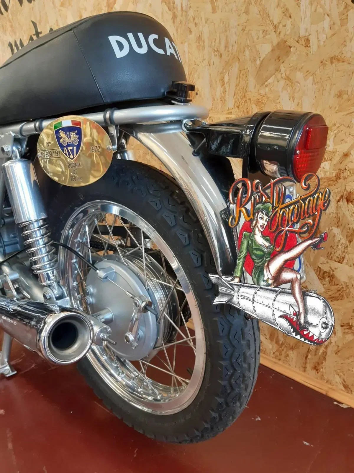 Ducati 750 GT  (12)