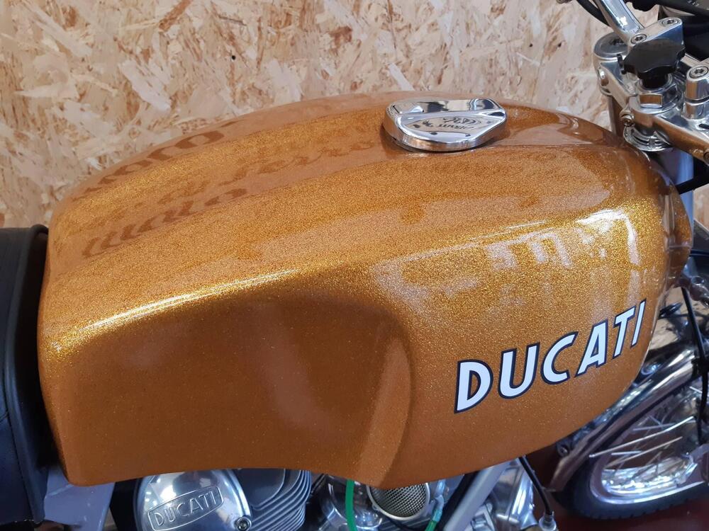 Ducati 750 GT  (5)