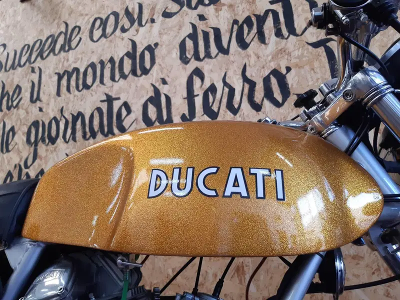 Ducati 750 GT  (6)
