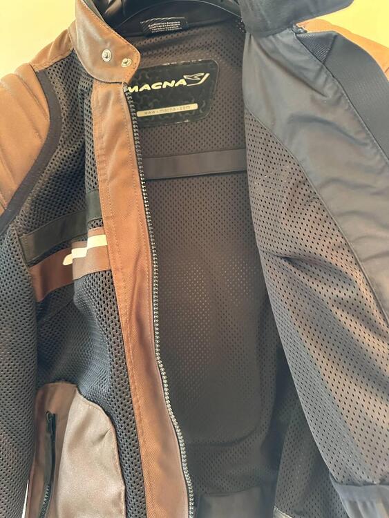 Giacca estiva traforata Macna (3)