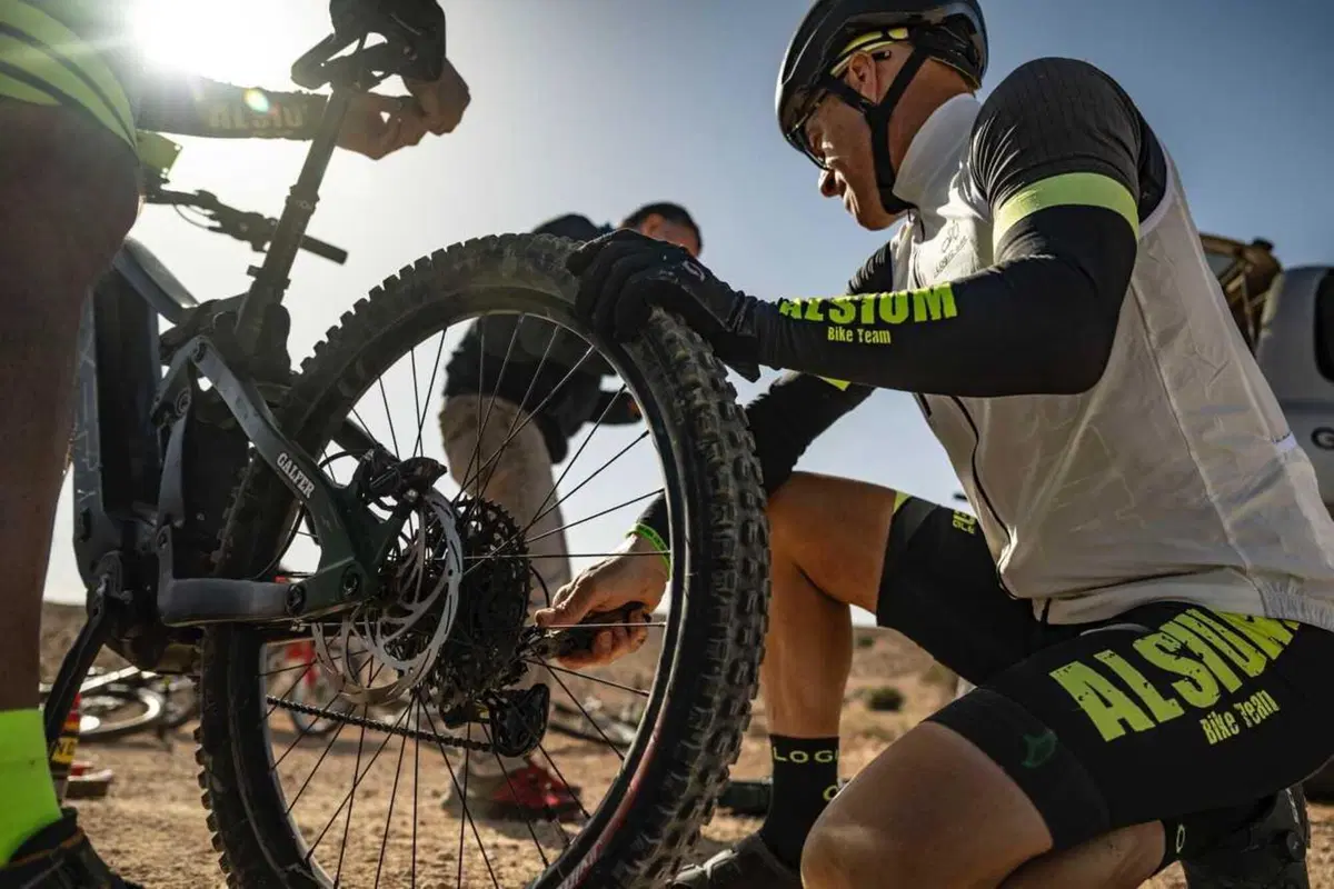 Tembaine Desert Rally: 100 rider e-bike pronti a sfidare il Sahara tunisino (19)