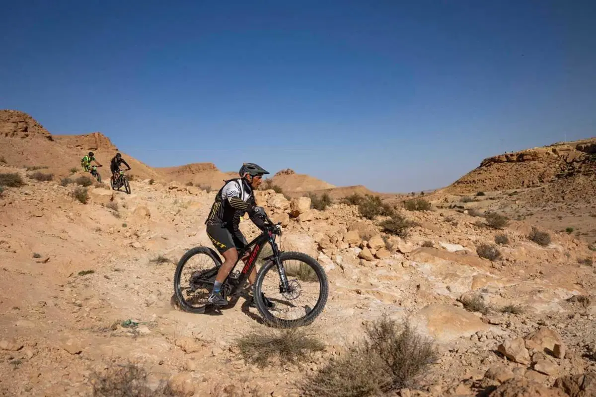 Tembaine Desert Rally: 100 rider e-bike pronti a sfidare il Sahara tunisino (23)