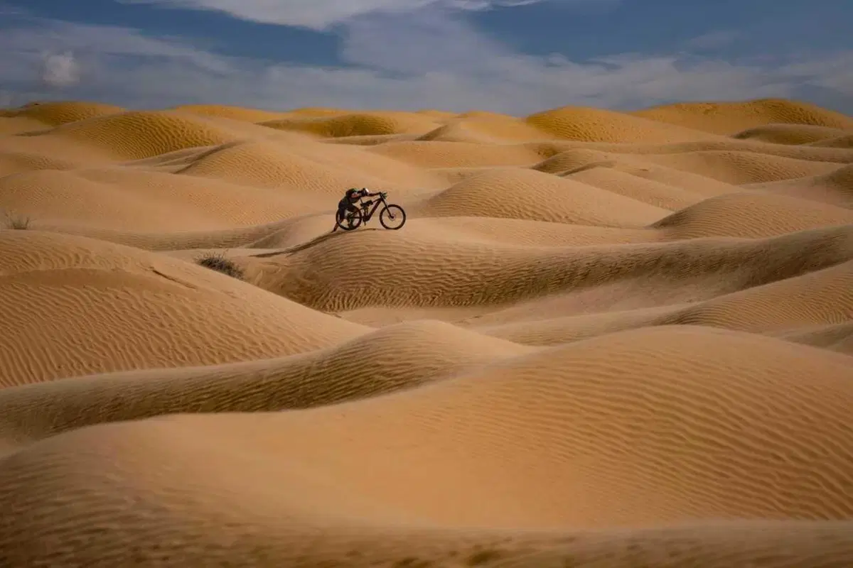 Tembaine Desert Rally: 100 rider e-bike pronti a sfidare il Sahara tunisino (46)